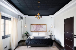 The Bold Parisian House - Steps From The Best Mall in Cairo